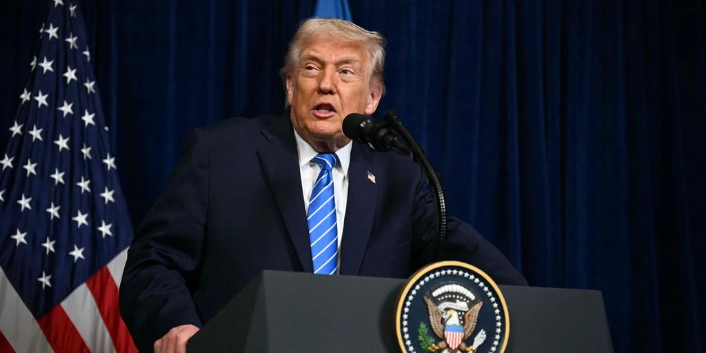 Trump veto deux textes: une utilisation rare du veto