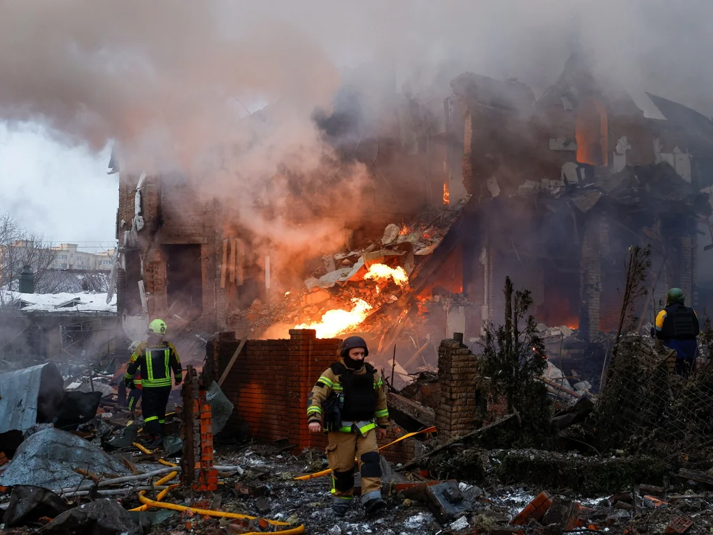 Bombardements sur Kyiv et proposition US de réunion Poutine-Zelensky