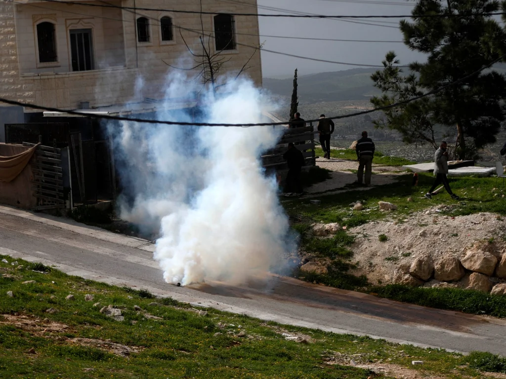 Cisjordanie : 6 blessés, démolitions et nouvelles arrestations