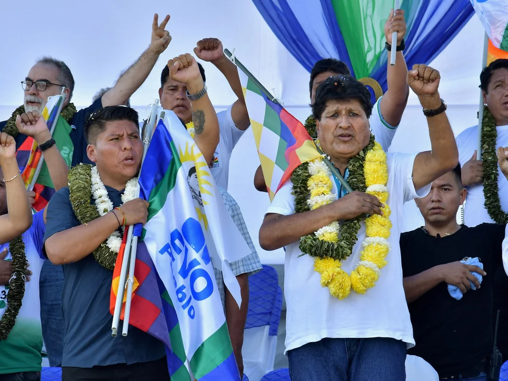 Evo Morales réapparaît dans son bastion du Chapare après 7 semaines