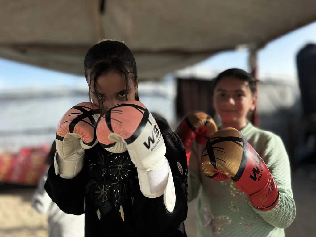 Gaza : des fillettes apprennent la boxe pour résister
