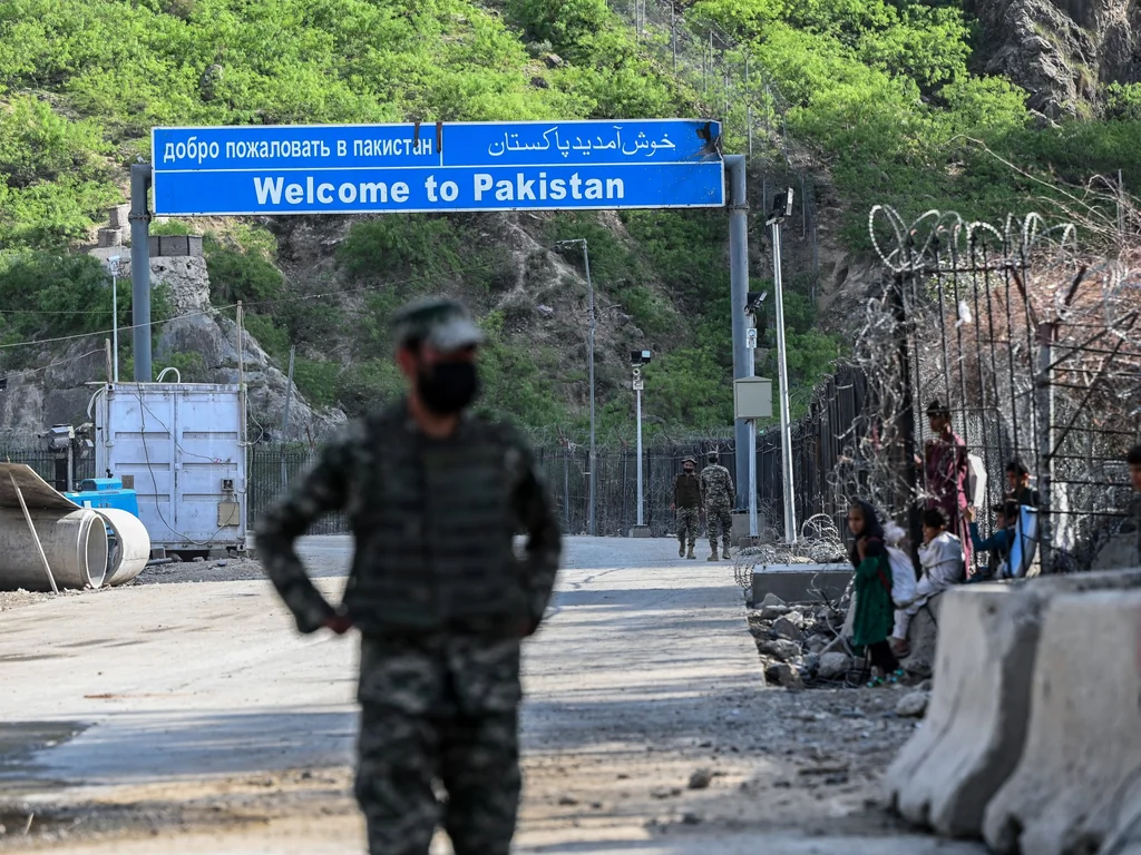 Pakistan-Afghanistan : 3 scénarios pour une crise en escalade