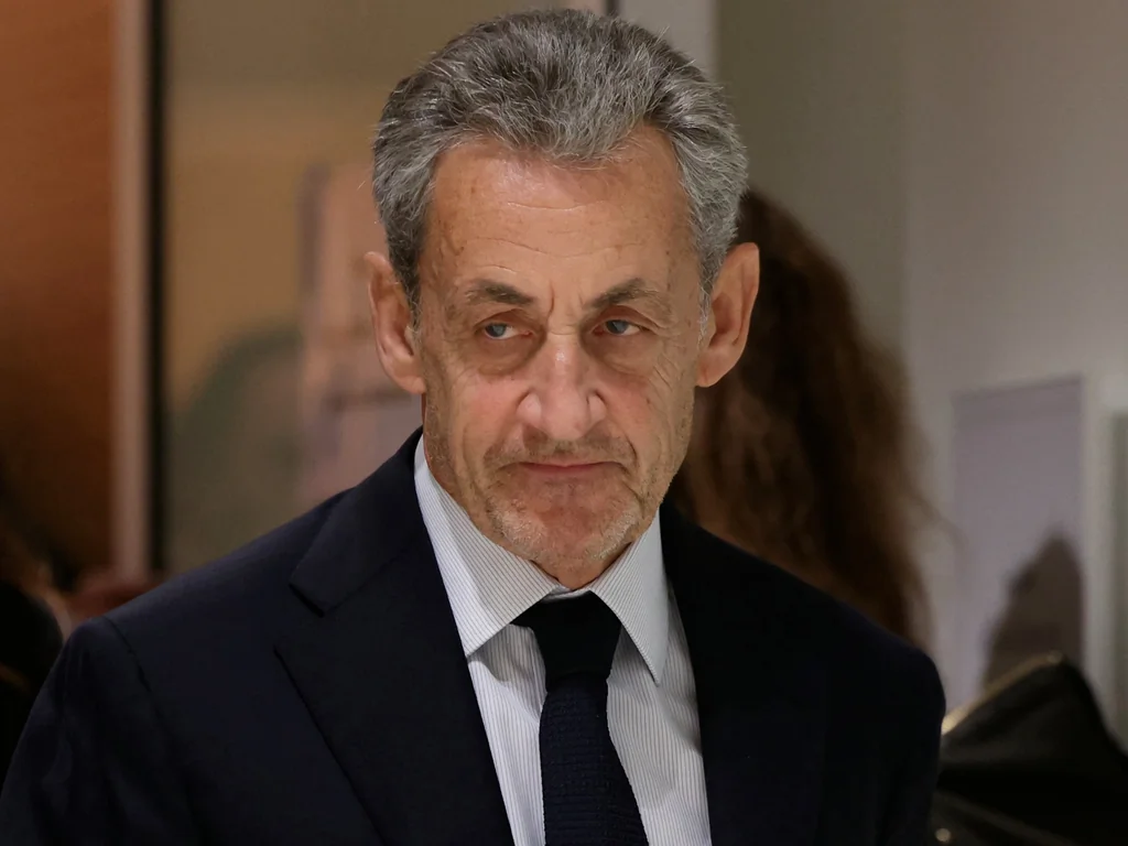 Sarkozy: la justice française examine la fusion de deux peines