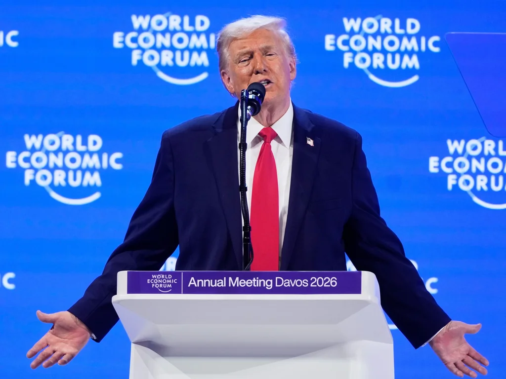 Trump hausse les tarifs douaniers sur la Suisse après un appel