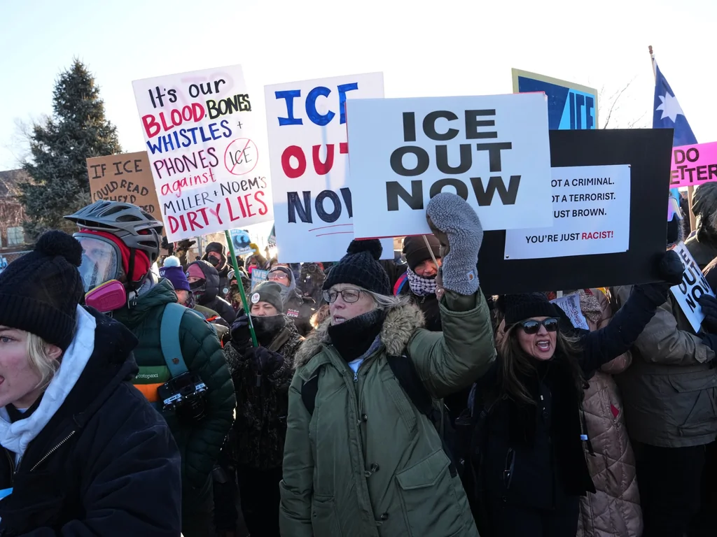 Trump refuse d'intervenir dans les villes démocrates (États-Unis)