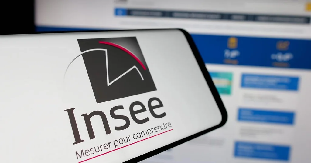 Décembre 2025: consommation des ménages en baisse, reprise au T4