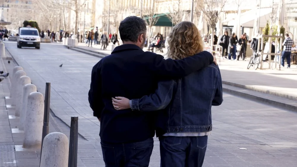 Devoir conjugal: l’Assemblée clarifie l’absence d’obligation