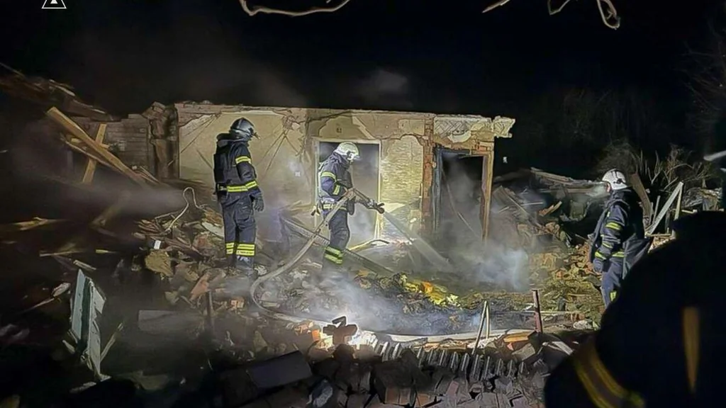 Conflit en Ukraine : Quatre civils, dont trois enfants, tués dans des frappes russes