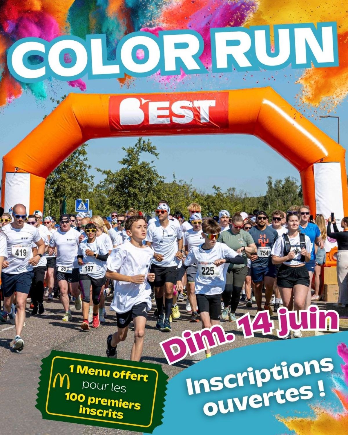 Affiche Color Run avec participants et poudre