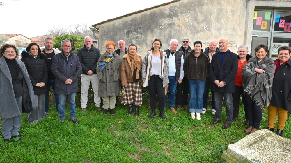 Karine Mouret et les co-listiers pour Peypin