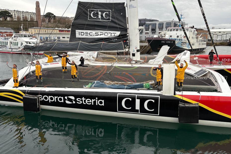 Équipage féminin au large