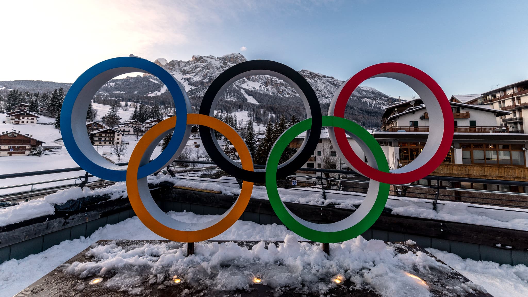 anneaux olympiques Cortina 2026