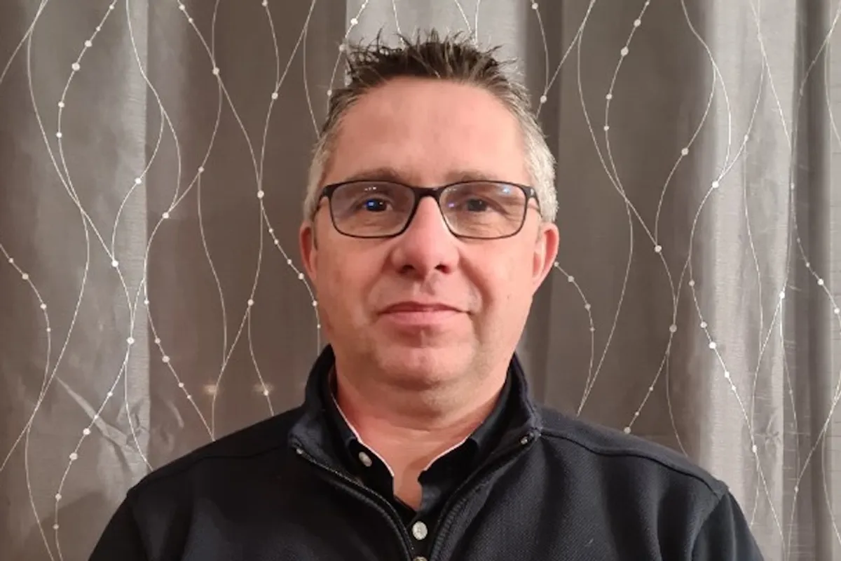 Candidat Sylvain Roux lors d'un meeting municipal