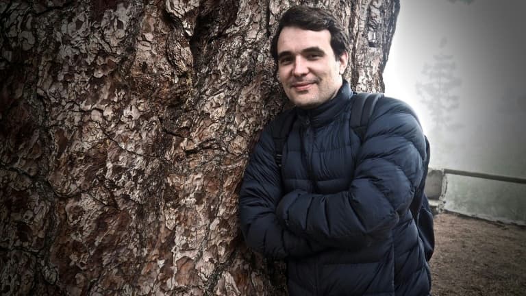 Christophe Gleizes, journaliste sportif, dans un lieu inconnu