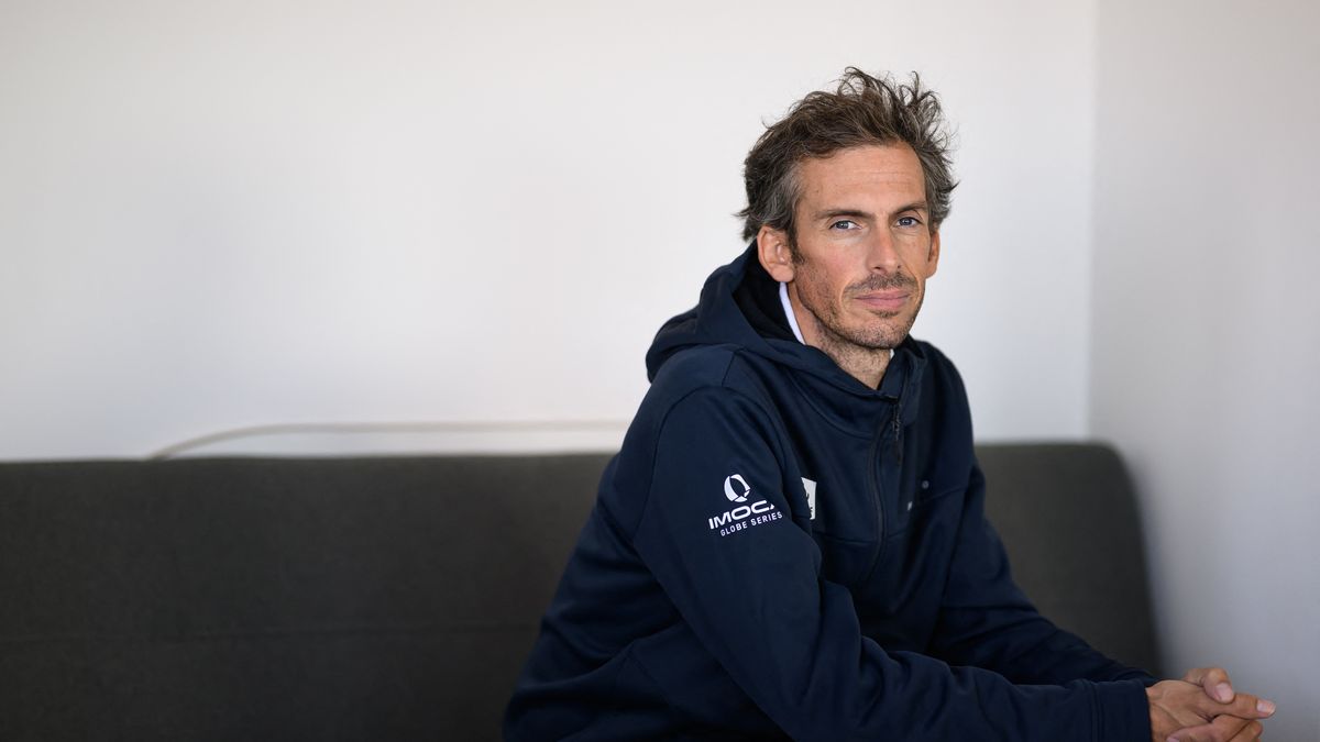 Portrait de Charlie Dalin lors d'une annonce 2026