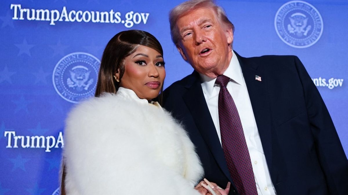 Nicki Minaj sur scène lors d'un événement politique à Washington