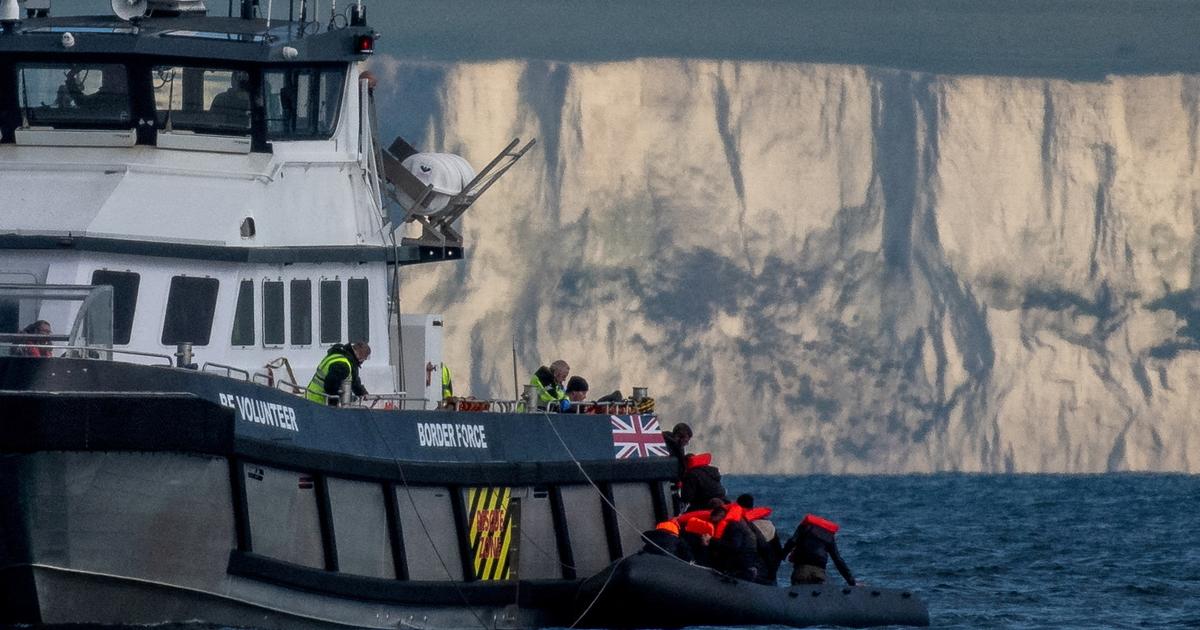 Vue aérienne des trajets des traversées de la Manche