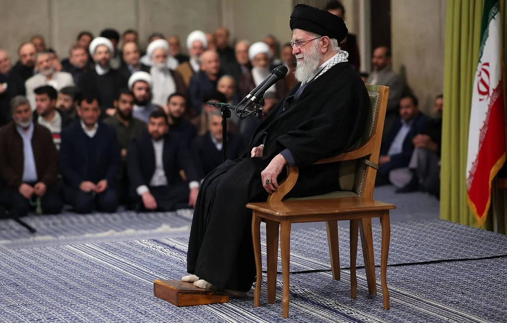 Tensions croissantes entre Trump et Khamenei avant les pourparlers nucléaires