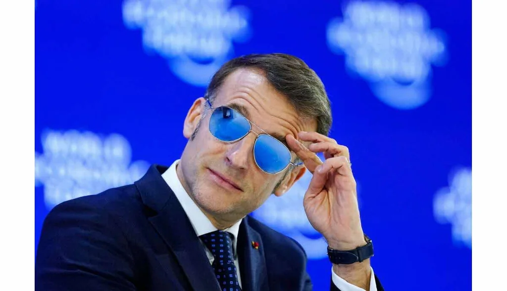 Macron en hausse à Davos: lunettes et discours relèvent le soutien