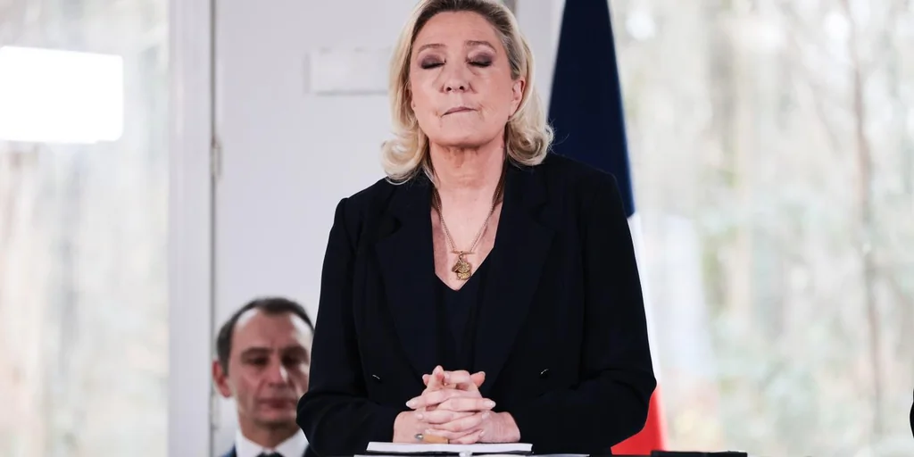 Marine Le Pen : entre procès et campagne municipale, la stratégie de la leader du RN