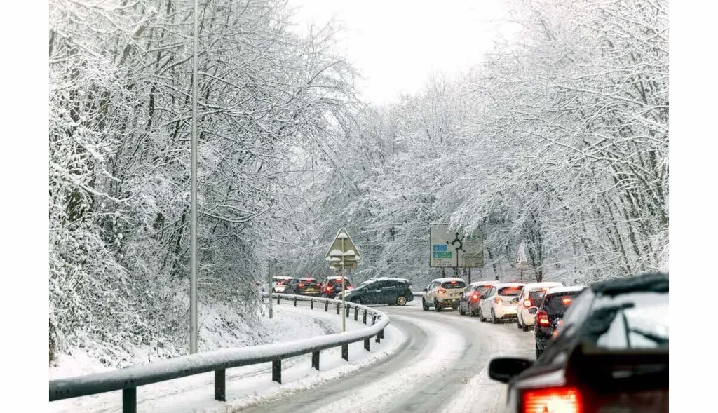 Neige et verglas: vigilance orange dans trois départements alpins