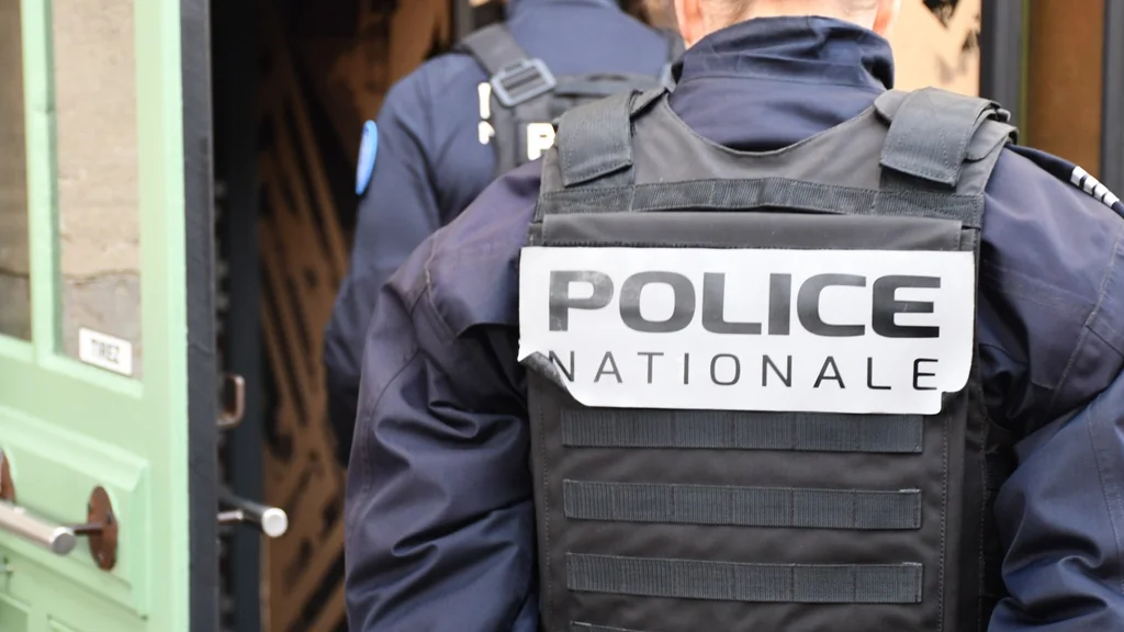 Quatre mineurs arrêtés pour séquestration d'une ado près de Lyon