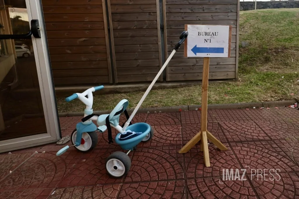 Sécurité au cœur des municipales 2026: Pau et La Rochelle