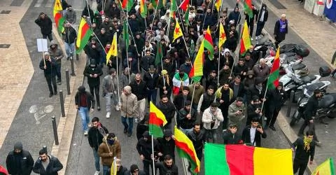 Solidarité à Marseille avec le peuple kurde du Rojava