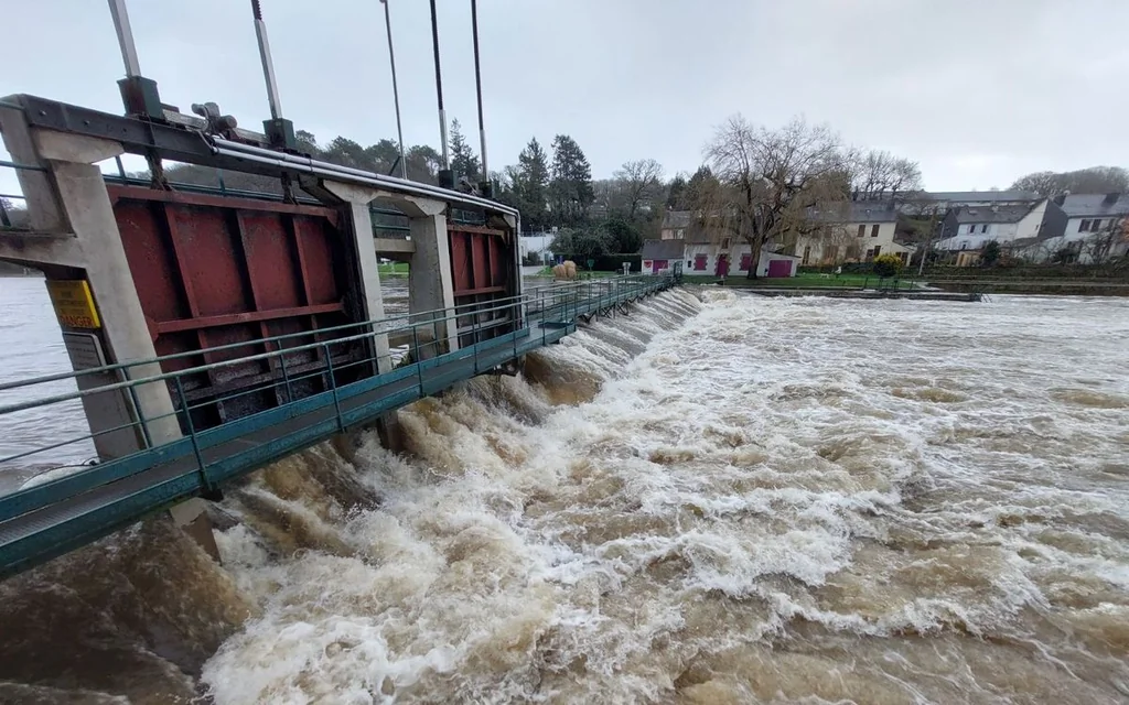 Tempête Ingrid: vigilance orange crues en Bretagne