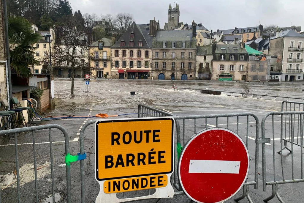 Trois départements bretons en vigilance orange crues le 27 janvier