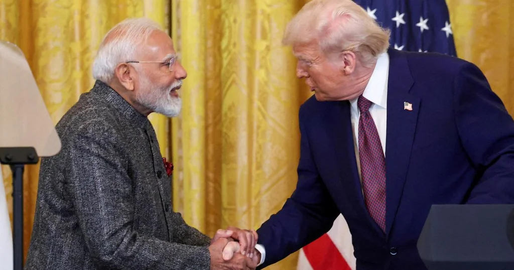 Trump annule les droits de douane sur les produits indiens en échange de leur engagement à cesser d'importer du pétrole russe