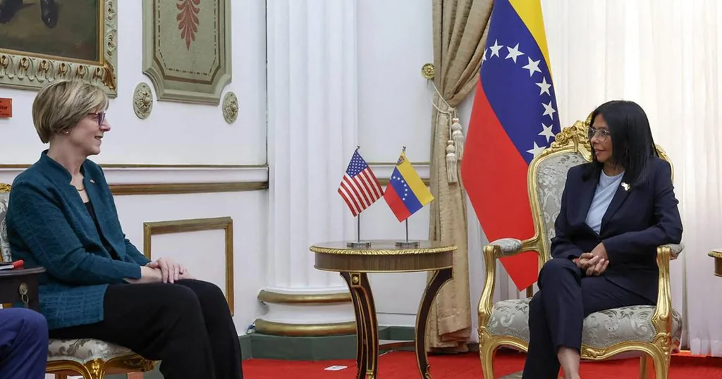 Venezuela : rencontres diplomatiques et perspectives de transition