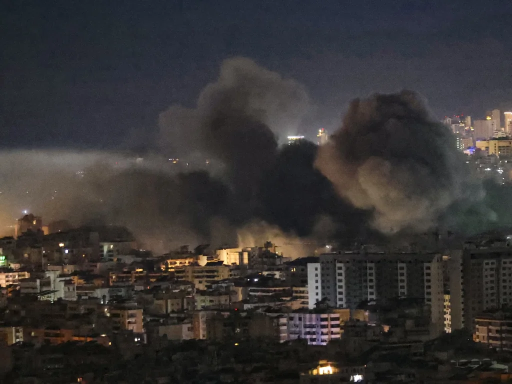 Frappes israéliennes sur Beyrouth, Hezbollah ordonne évacuations