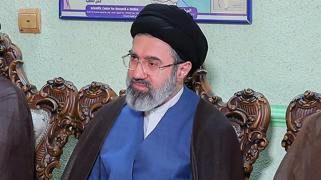 Iran : Mojtaba Khamenei, du fils à guide suprême
