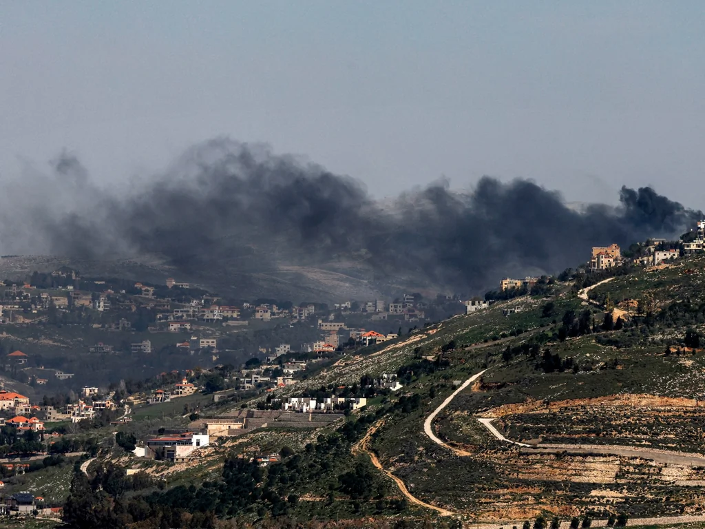 Israël : frappes massives au sud du Liban, dizaines de morts