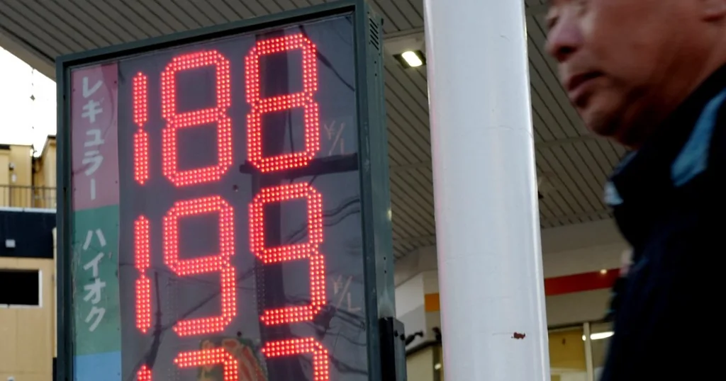 Pétrole : les prix grimpent après l'appel de Trump pour Hormuz