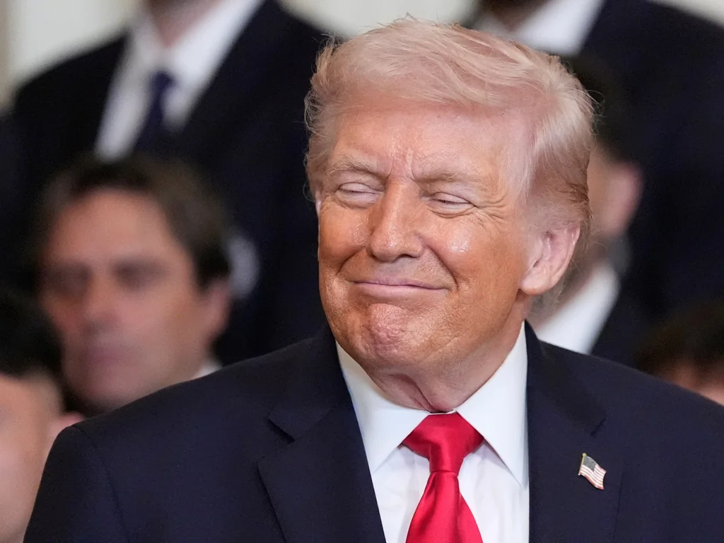 Trump écarte une invasion terrestre de l'Iran et pousse les Kurdes