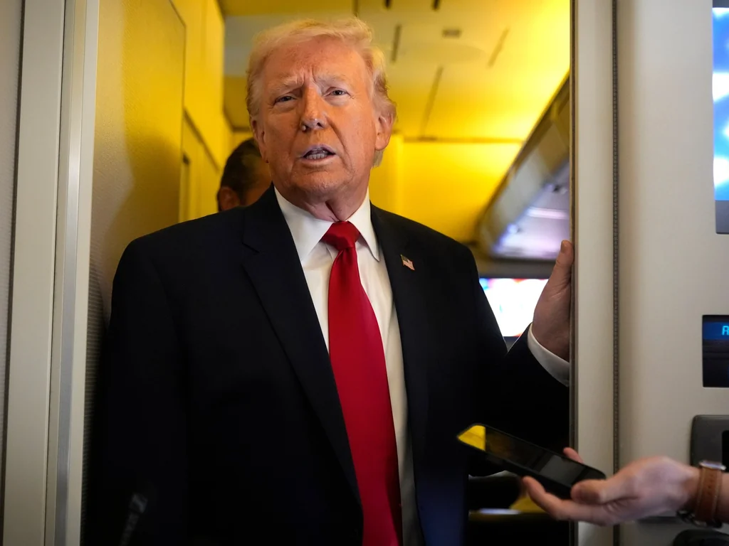 Trump: le futur Guide suprême iranien ne tiendra pas sans mon accord