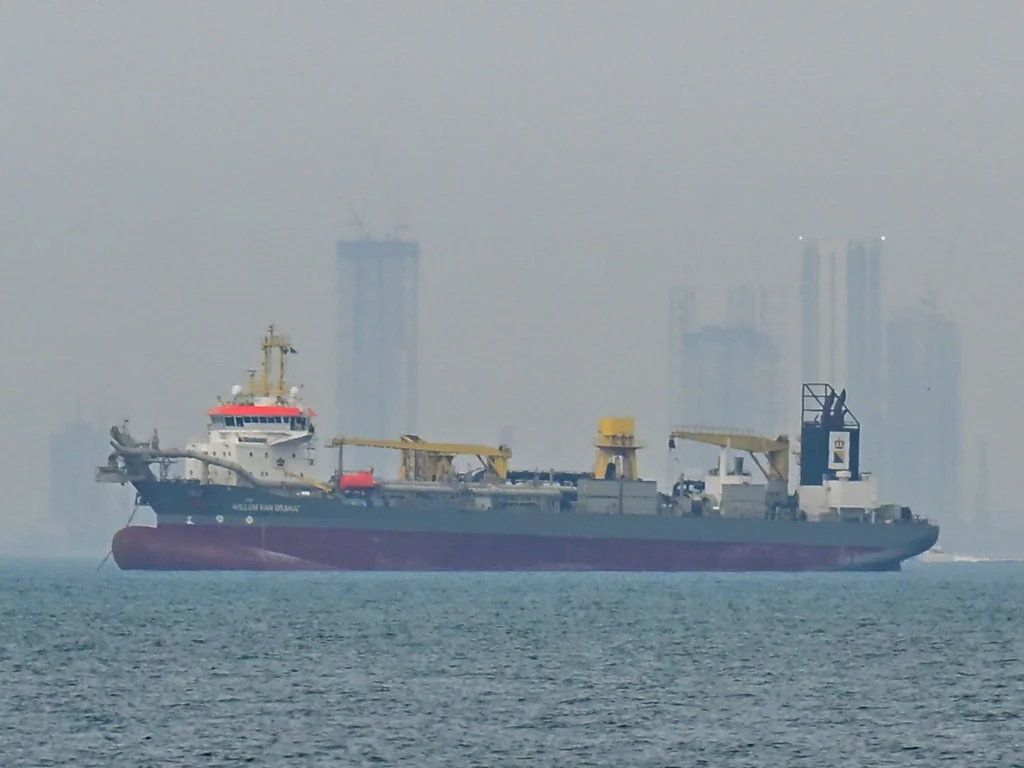 Washington renforce la pression navale sur l'Iran, vise Hormuz