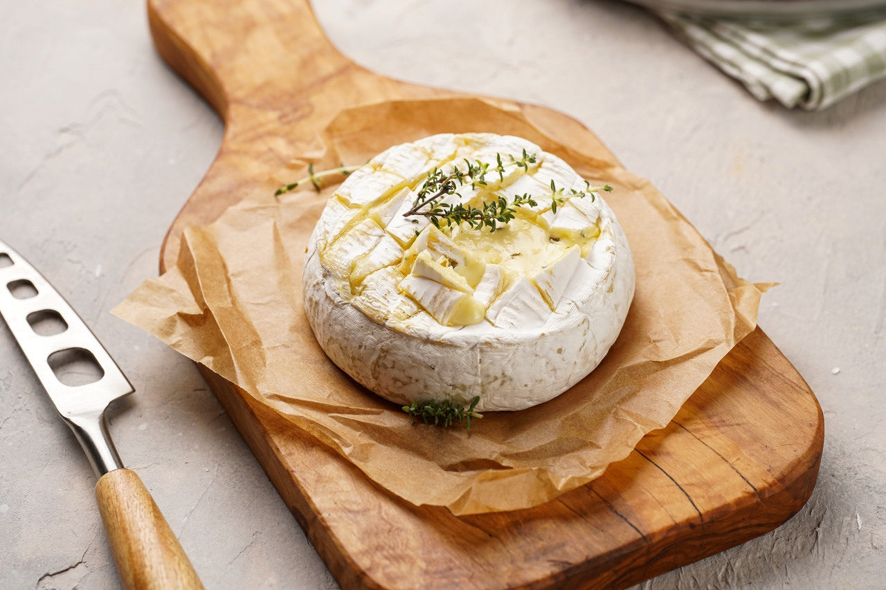 Camembert rôti au barbecue : bon pour la santé ou risques ?