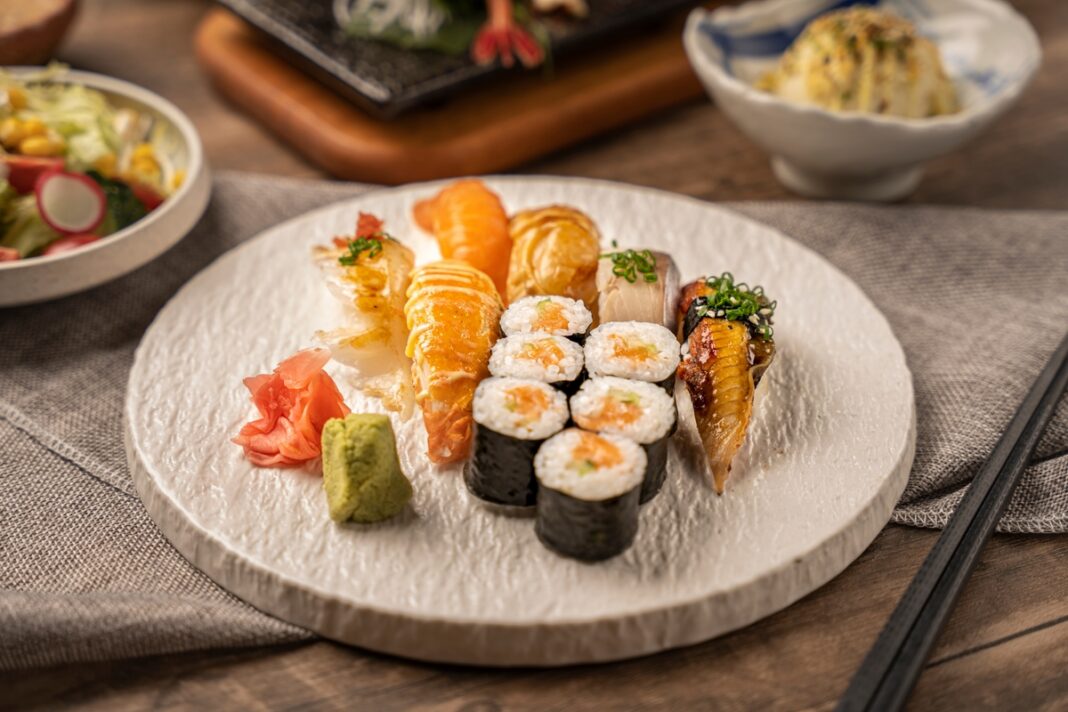 Comment manger avant vos sushis pour réduire leur impact glycémique