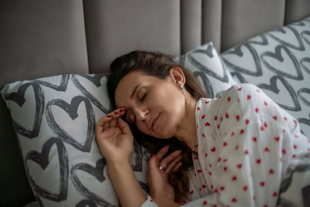Dormir pour mieux apprendre : l’astuce scientifique pour booster votre mémoire