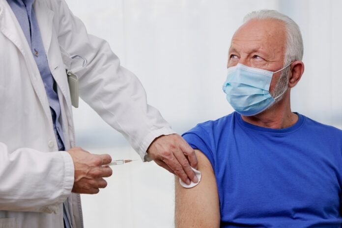 Effet surprenant du vaccin Covid sur la survie des patients atteints de cancer