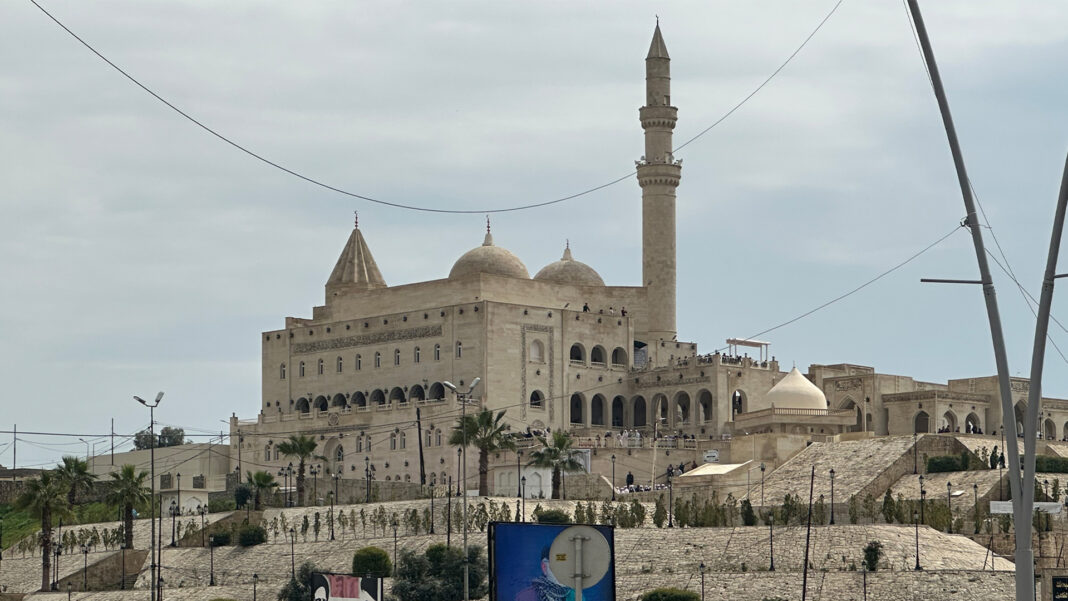 La mosquée Nabi Younes de Mossoul rouverte après 12 ans