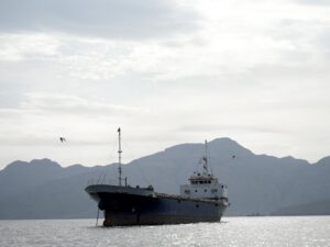 L’armée américaine menace de bloquer les ports iraniens lundi