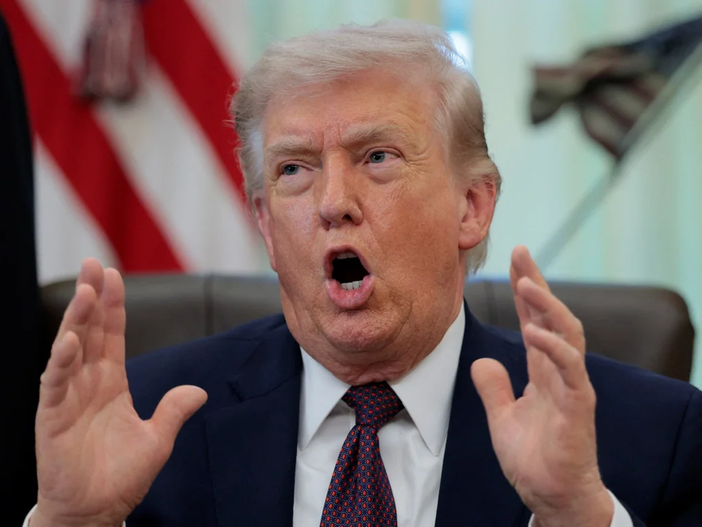 Trump veut partir en 2-3 semaines et défie ses alliés sur le pétrole