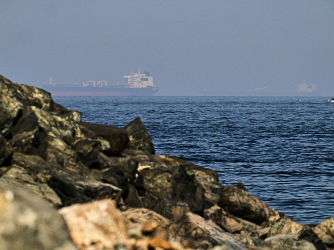 Iran attaque les Émirats : vague de condamnations internationales
