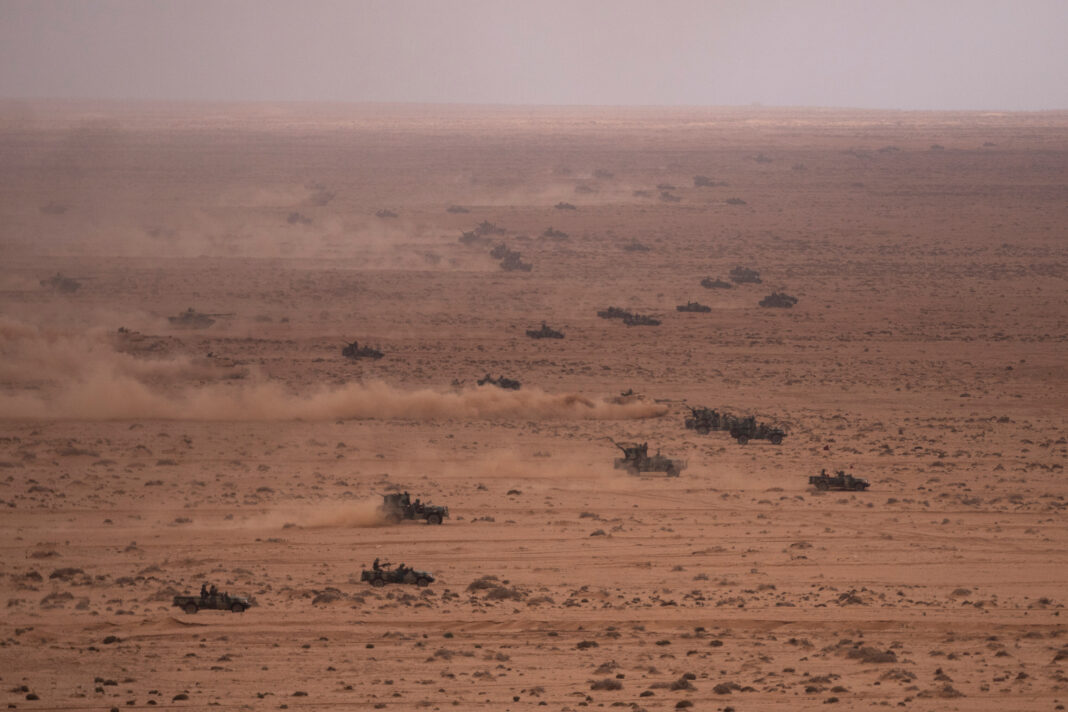Forces américaines et marocaines pendant l’exercice militaire African Lion au Maroc.