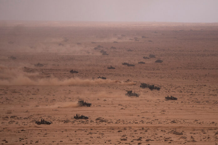 Des soldats américains et marocains pendant l’exercice African Lion à Tantan, au Maroc